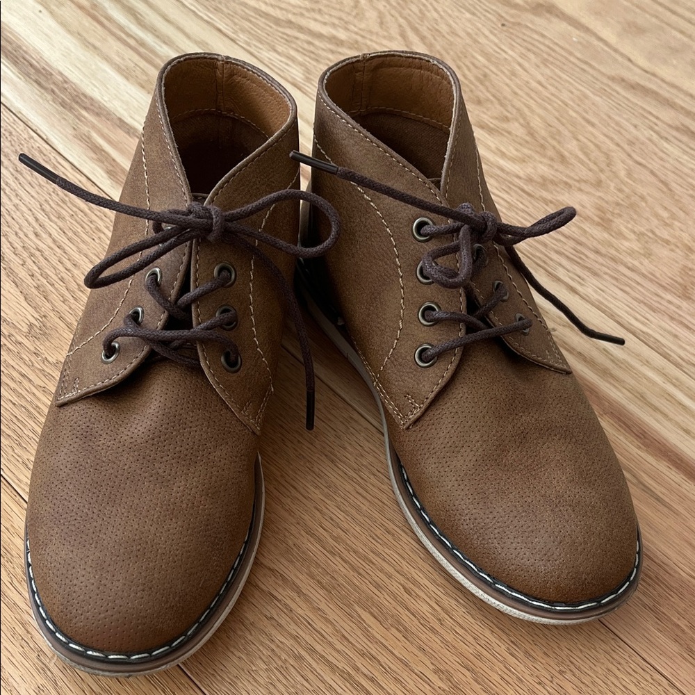 Boys dress shoe - boot - Steve Madden